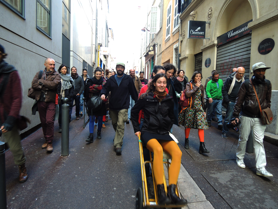 Raconter dans l’espace public